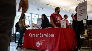 US Jobless Claims Rise Slightly to 225,000