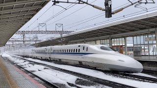 【4K】雪の東海道新幹線 N700a 上りひかり506号東京行き 米原駅通過