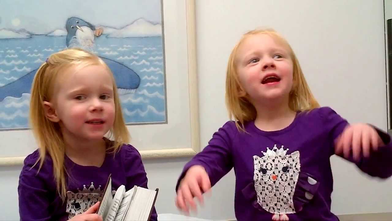 Twins Singing B-I-B-L-E - YouTube