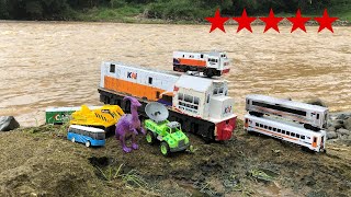 Drama Kereta Api, Mencari, Menemukan Dan Merakit Miniatur Kereta api Indonesia Jadul maupun Modern 3