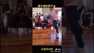 デブのダンスのキレが半端じゃなくヤバイ。