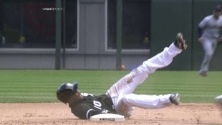 CLE@CWS: Ramirez steals second on a nifty slide