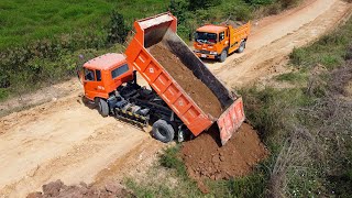 The New Project Wonderful Show KOMATSU Dozer Pushing to Clear Land fill Up Processing Dump trucks