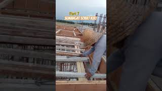 Proses pemasangan lantai 2