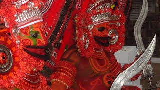 Urpazhassi , Vettakkorumakan Theyyam Fight || ഊർപ്പഴശ്ശി വേട്ടക്കൊരുമകൻ തെയ്യം വാൾ പയറ്റ്