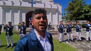 Servicio Completo || La atractiva banda Santa María