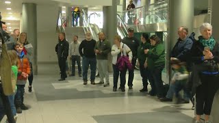 Packers fly out to California