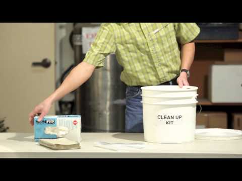 How to Clean-Up a Dead Mouse in a Trap How to Clean-Up a Dead Mouse in a Trap
