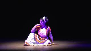 mohiniyattam padam