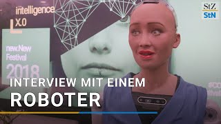 Sophia: Interview mit Humanoiden Roboter in Stuttgart