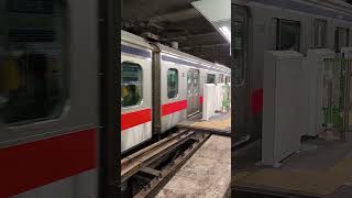 東急東横線日吉駅で渋谷方面の列車が発車する様子 #Shorts #train #東急 #東横線 #railway #電車 #鉄道 #発車シーン #駅