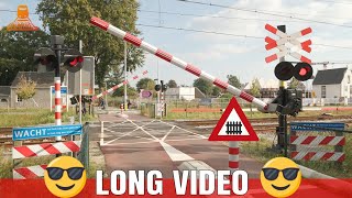 DUTCH RAILROAD CROSSING – LONG VIDEO - Berkel Enschot   Raadhuisstraat