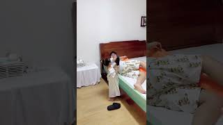 今天就让闺女见识一下什么叫人心险恶#funny#萌娃#cute#搞笑#整蛊#爸爸带娃