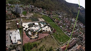 Aterizare cu parapanta în cartierul Noua din Brașov / Landing in Noua area in Brasov