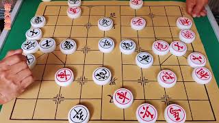 街头象棋实战，优势棋6分30秒选择对车，一盘好棋烟消云散