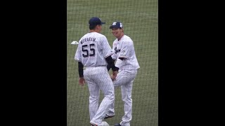 【すわろーず。】てっぱちくんこと山田選手と村神様こと村上選手のえみふるウォーミングアップ #shorts #山田哲人 #村上宗隆 #つば九郎