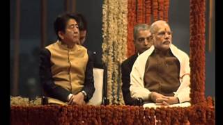 PM Modi and Japanese Prime Minister Shinzo Abe attend Ganga Aarti in Varanasi