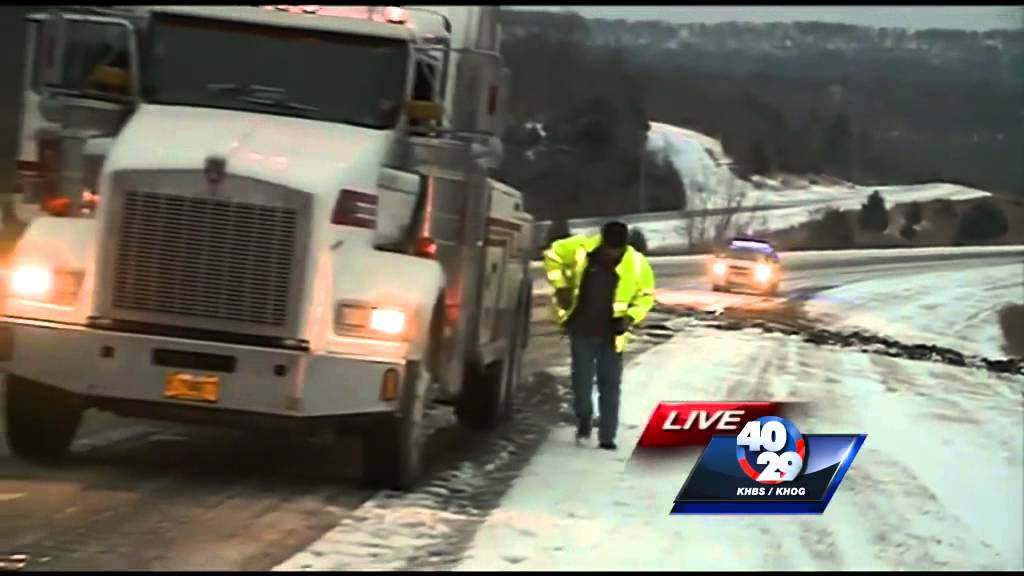 Snow Plow Crash On I-49 - YouTube