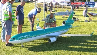 GIANT SCALE radio controlled (RC) Aer Lingus MD-11 AIRLINER