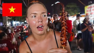 I can't believe we tried THIS in Da Nang! Night Market Food Tour in Vietnam 🇻🇳