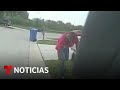 El video de un policía empático ante un sospechoso armado | Noticias Telemundo