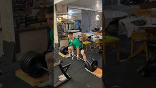 220 kg deadlift                                 #gym #weightlifting #تمرین #ددلیفت #بدنسازی