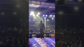 Feel the peace in the melodious voice of @akramkhanmusic live from #TuTanMileyac #akramkhan #love