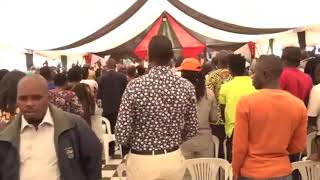 RAILA ODINGA BLESSES KENYANS WITH POWERFUL SONG BADO MAPAMBANO!