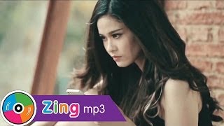 Hãy Bước Qua Nhau   Trương Quỳnh Anh   Official MV