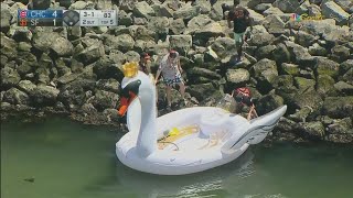 Fresno friends going viral for floating on giant swan in San Francisco Bay during Giants game