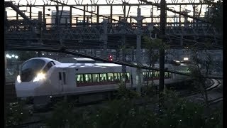 夕方の札の辻カーブを曲がってくる上野東京ライン常磐線下り特急E657系