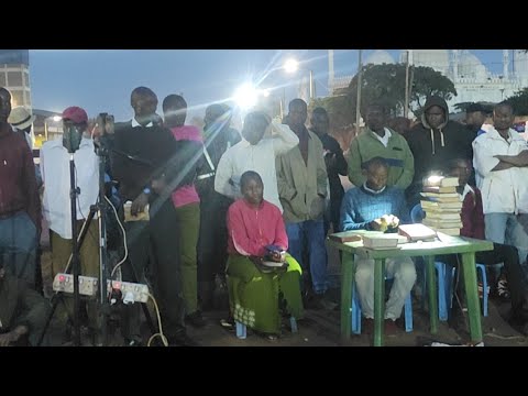 KIKOMBE CHA ULEVI KILICHO LEVYA DUNIA - YouTube