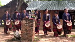 สุดมันส์ ใส่ไม่ยั้ง ญาพ่อสร้างหลวง\u0026ธรรมวุฑ รอบ 8 ทีมสุดท้าย “งานมหาไหมเมืองคาม”