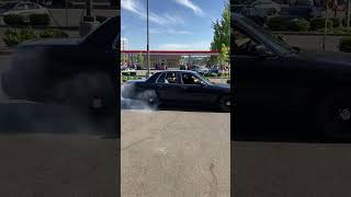 2001 Crown Vic P71 burnout (stock)