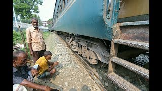 রাজশাহী স্টেশনে ট্রেন লাইনচ্যুত