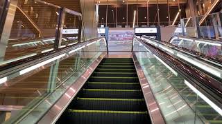 【日立エスカレーター】ノースゲートビル地下１階JR大阪駅中央口階行き昇りエスカレーター【HITACHI Escalator】