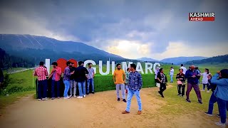 Tourists happy after visiting Gulmarg and Pahalgam in Kashmir