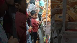 షిరిడీ లో చిన్ను వాళ్ళ తాతయ్య కోసం చేసిన shopping #shiridi#streetshopping #love #india #telangana