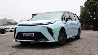 纯电中大型MPV，新车优惠5000元，预算30多万买上汽大通MIFA 9么？纯