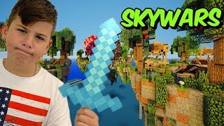 ΤΟ Noobaki ΠΡΟΣΠΑΘΕΙ ΝΑ ΜΕ ΝΙΚΗΣΕΙ ΣΤΟ Skywars Minecraft Famous Games @LetsPlayKristina