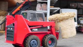 Gehl 4835 Kompaktlader Lader Strohballen