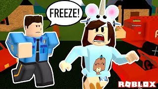 Dandy S Secret Room Touring Her Mansion Roblox Work At A Pizza Place - roblox work at a pizza place treasure chest