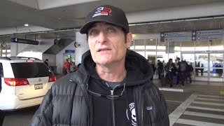 'SOA' Star Kim Coates Calls Photographers 'Sexy' And Talks Hockey At LAX