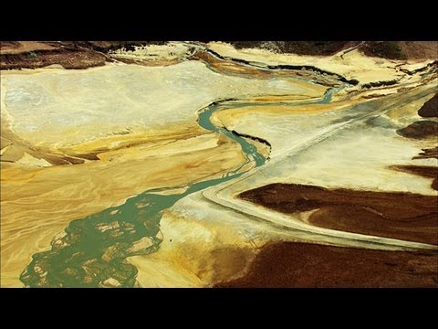 What does the Continental Divide divide?