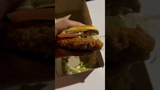 McDonald’s Deluxe McCrispy! #mukbang #asmr #mcdonalds #mccrispy #deluxe #crispy #chicken #sandwich