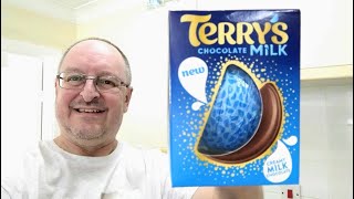 *NEW* Terry's Chocolate Milk ~ A Chocolate Orange Without The Orange! ~ Food Review