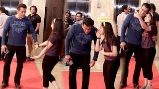 Liitle Girl FAN Ask Salman Khan For Selfie... What Salman does Next Will Melt Ur Heart