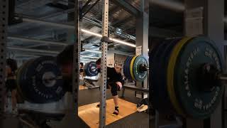 195KG SQUAT