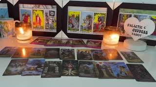 AQUARIUS   😯🤭 Keep this to yourself! AQUARIUS TAROT LOVE READING