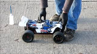 Robitronic Mantis truggy 1/8 nitro bashing